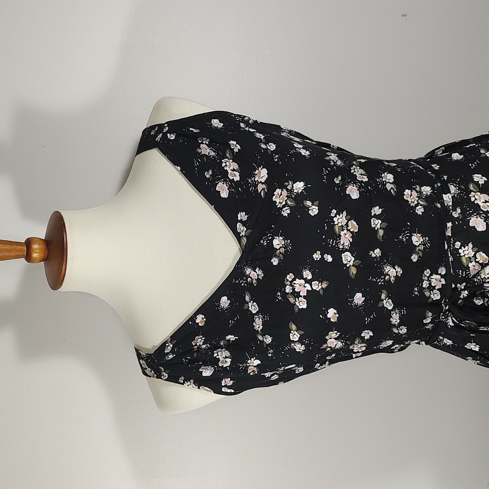 Dress: Floral Sundress